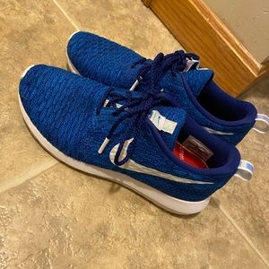 Nike Roshe One Flyknit Shoes